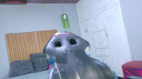 valery_luxx online show from 13, 1, 2026