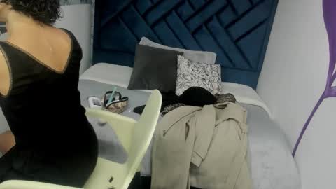 Snapshot of valery_more__ chatting on 29, 10, 2025 VALERY MORE online show from 29, 10, 2025