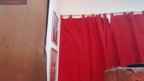 valery_smolls22 online show from 8, 2, 2026