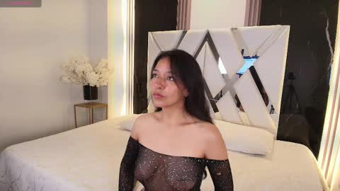 Snapshot of valery_wang chatting on 24, 2, 2025 Val online show from 24, 2, 2025