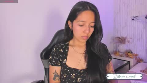 Snapshot of valery_wang chatting on 28, 10, 2025 Val online show from 28, 10, 2025