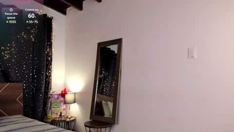 Snapshot of valery_yepes_ chatting on 24, 12, 2024 Valery online show from 24, 12, 2024