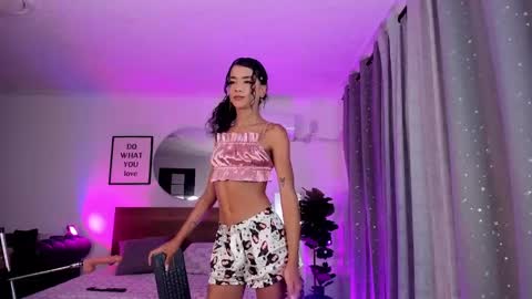 Snapshot of valery_yepes_ chatting on 13, 2, 2025 Valery online show from 13, 2, 2025