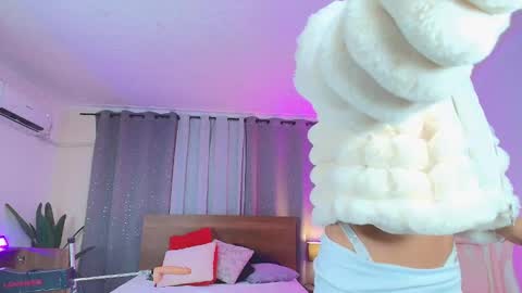 Snapshot of valery_yepes_ chatting on 14, 9, 2025 Valery online show from 14, 9, 2025