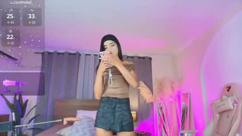 Snapshot of valery_yepes_ chatting on 18, 9, 2025 Valery online show from 18, 9, 2025