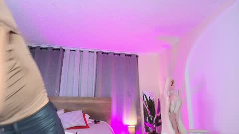 Snapshot of valery_yepes_ chatting on 25, 9, 2025 Valery online show from 25, 9, 2025