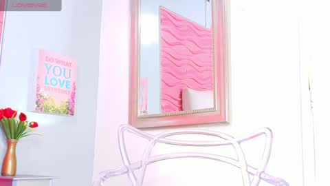 Snapshot of valerynbrown chatting on 8, 3, 2025 valery online show from 8, 3, 2025