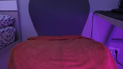 tinyfemboy online show from 25, 11, 2025