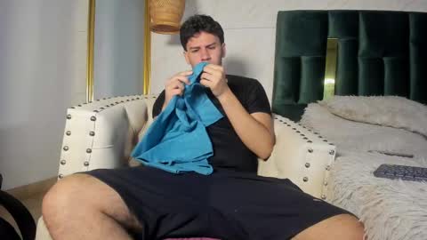 Valentino online show from 17, 4, 2026