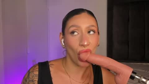 Snapshot of valka_doll chatting on 11, 6, 2026 valka_doll online show from 11, 6, 2026