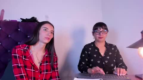 Valkiria and Dione online show from 9, 2, 2026