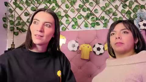 Snapshot of valkiria_and_dione chatting on 25, 6, 2026 Valkiria and Dione online show from 25, 6, 2026