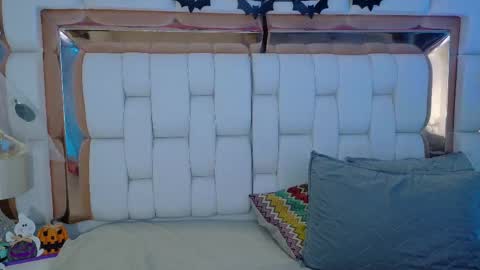 Snapshot of valkiria_moore chatting on 7, 10, 2025 Valkiria moore online show from 7, 10, 2025