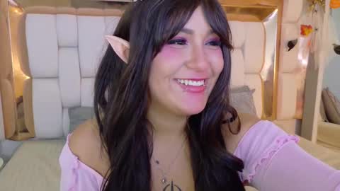 Snapshot of valkiria_moore chatting on 31, 10, 2025 Valkiria moore online show from 31, 10, 2025