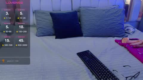 Snapshot of valkiria_moore chatting on 2, 11, 2025 Valkiria moore online show from 2, 11, 2025