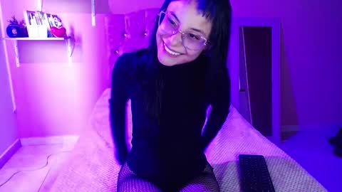 Snapshot of valkiry_ chatting on 6, 11, 2025 valkiry_ online show from 6, 11, 2025