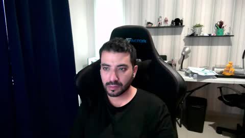 Roberto Carlos online show from 31, 10, 2025