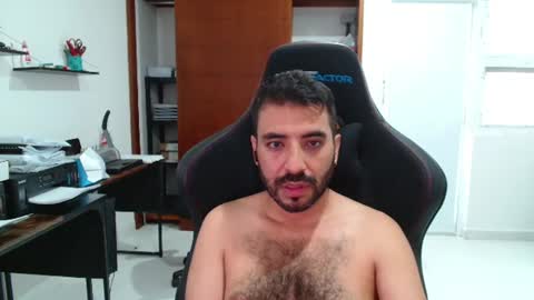 Snapshot of vallartamexi chatting on 10, 6, 2026 Roberto Carlos online show from 10, 6, 2026