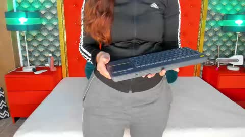 Valerie Val V online show from 21, 2, 2025