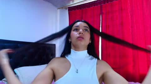 Snapshot of vallery_evanss chatting on 23, 10, 2025 Taty independent account online show from 23, 10, 2025