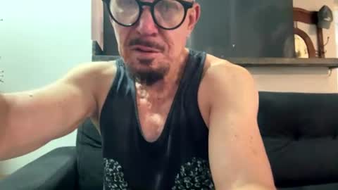 Snapshot of vallm916489 chatting on 8, 7, 2026 vallm916489 online show from 8, 7, 2026