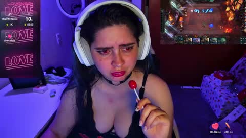 Snapshot of vallolet1_ chatting on 9, 12, 2024 Im Violet online show from 9, 12, 2024