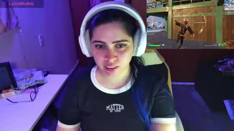 Snapshot of vallolet1_ chatting on 31, 12, 2024 Im Violet online show from 31, 12, 2024