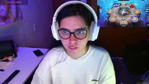 Snapshot of vallolet1_ chatting on 15, 1, 2025 Im Violet online show from 15, 1, 2025