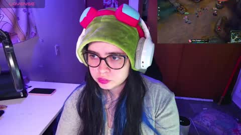 Snapshot of vallolet1_ chatting on 23, 1, 2025 Im Violet online show from 23, 1, 2025