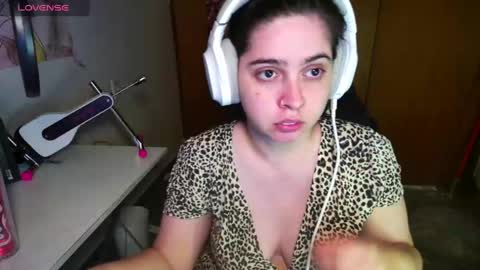 Snapshot of vallolet1_ chatting on 26, 1, 2025 Im Violet online show from 26, 1, 2025