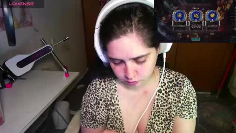 Snapshot of vallolet1_ chatting on 27, 1, 2025 Im Violet online show from 27, 1, 2025