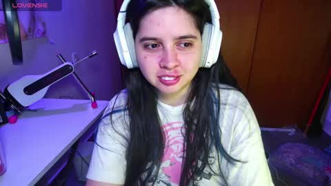 Snapshot of vallolet1_ chatting on 28, 1, 2025 Im Violet online show from 28, 1, 2025