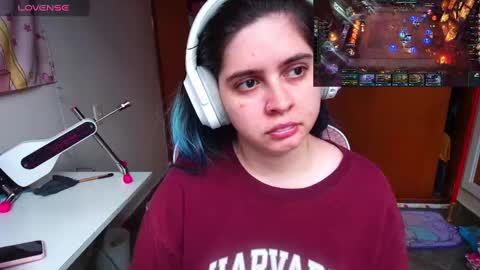 Snapshot of vallolet1_ chatting on 12, 2, 2025 Im Violet online show from 12, 2, 2025