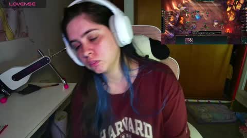 Snapshot of vallolet1_ chatting on 12, 2, 2025 Im Violet online show from 12, 2, 2025