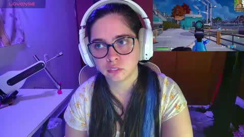 Snapshot of vallolet1_ chatting on 25, 2, 2025 Im Violet online show from 25, 2, 2025