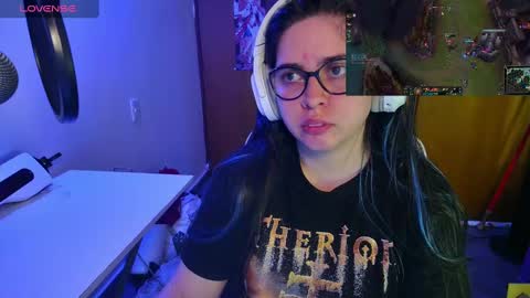 Snapshot of vallolet1_ chatting on 8, 3, 2025 Im Violet online show from 8, 3, 2025