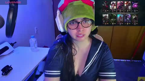 Snapshot of vallolet1_ chatting on 9, 3, 2025 Im Violet online show from 9, 3, 2025