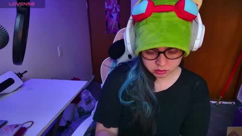 Snapshot of vallolet1_ chatting on 9, 3, 2025 Im Violet online show from 9, 3, 2025