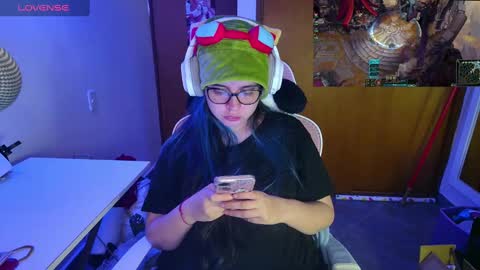 Snapshot of vallolet1_ chatting on 10, 3, 2025 Im Violet online show from 10, 3, 2025