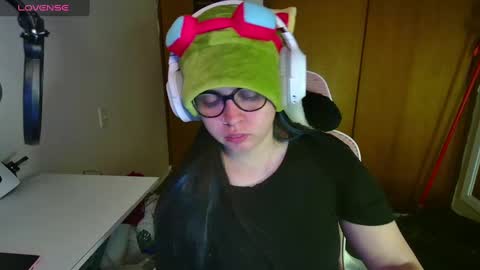 Snapshot of vallolet1_ chatting on 11, 3, 2025 Im Violet online show from 11, 3, 2025