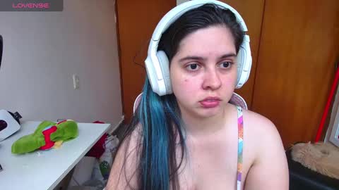 Snapshot of vallolet1_ chatting on 12, 3, 2025 Im Violet online show from 12, 3, 2025