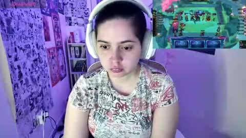 Snapshot of vallolet1_ chatting on 9, 10, 2025 Im Violet online show from 9, 10, 2025