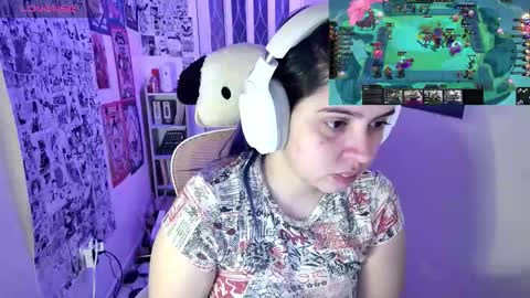 Snapshot of vallolet1_ chatting on 10, 10, 2025 Im Violet online show from 10, 10, 2025