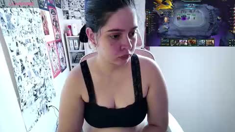 Snapshot of vallolet1_ chatting on 26, 10, 2025 Im Violet online show from 26, 10, 2025