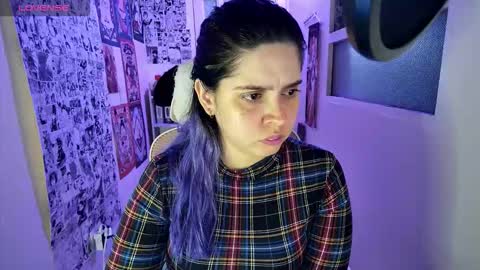 Snapshot of vallolet1_ chatting on 1, 12, 2025 Im Violet online show from 1, 12, 2025