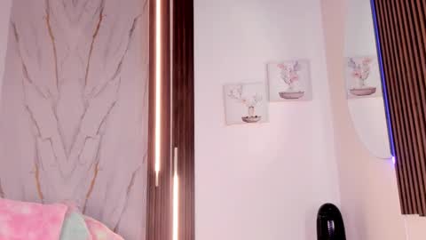 Vallolet Peach  online show from 6, 2, 2026