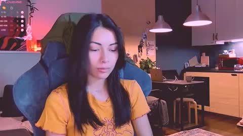 Little Devil online show from 27, 10, 2025