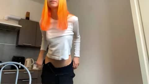 Snapshot of valtopi chatting on 4, 2, 2026 Emily online show from 4, 2, 2026