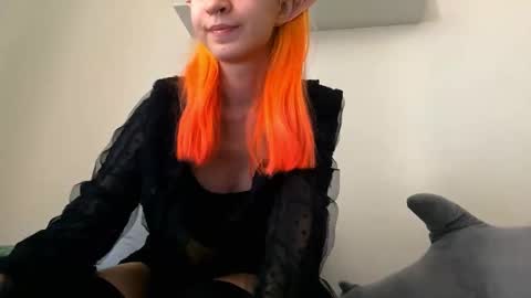 Snapshot of valtopi chatting on 11, 2, 2026 Emily online show from 11, 2, 2026