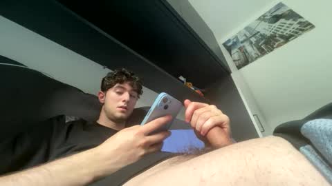 Snapshot of valuxo009 chatting on 4, 6, 2026 valuxo009 online show from 4, 6, 2026